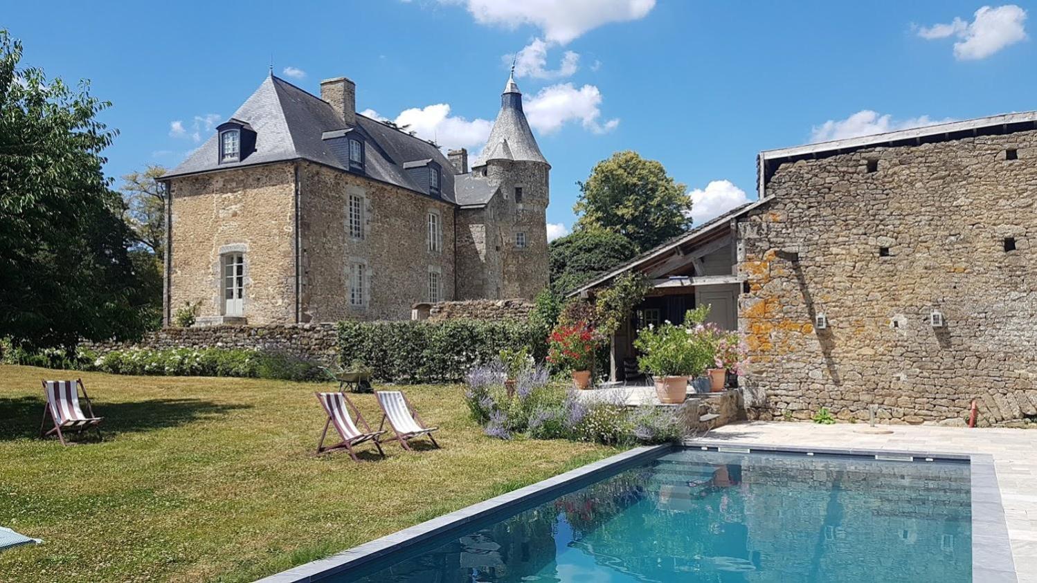 Hostal L'Annexe Du Plessis Bochard Saint-Pierre-des-Nids Exterior foto